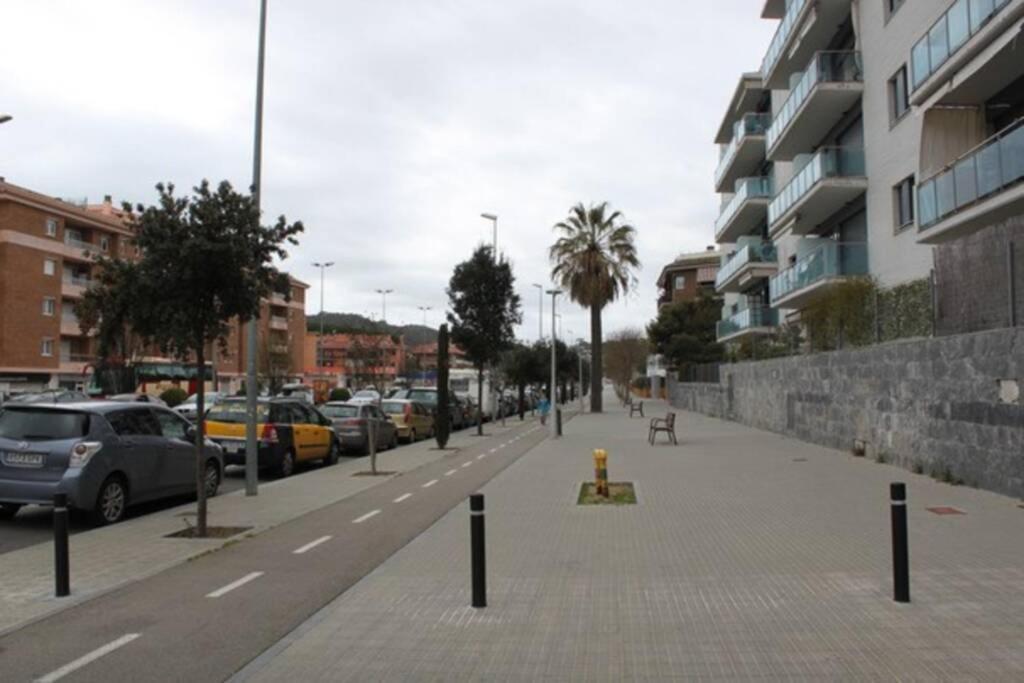 Apartamento Con Piscina Y Parking En Lloret De Mar Lägenhet Exteriör bild