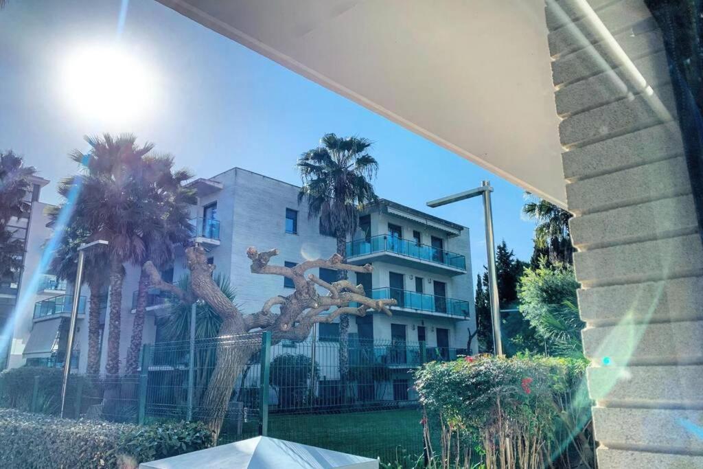 Apartamento Con Piscina Y Parking En Lloret De Mar Lägenhet Exteriör bild