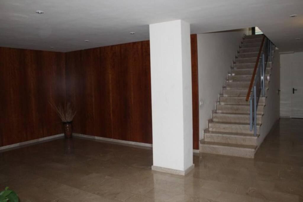 Apartamento Con Piscina Y Parking En Lloret De Mar Lägenhet Exteriör bild